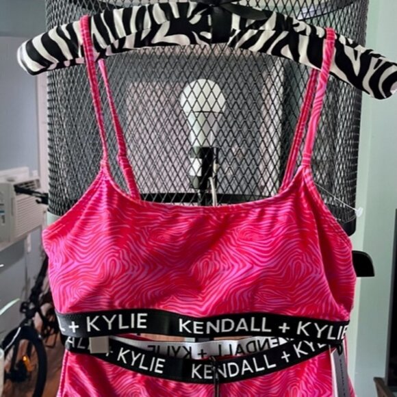 Kendall + Kylie 2 Piece & Sarong Cover Up Red 3 Pc Set Size Medium - Picture 2 of 16